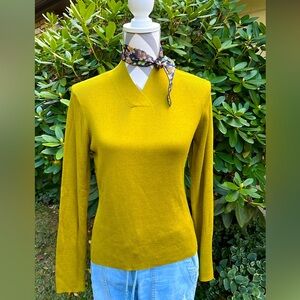 ANN TAYLOR LOFT Silk V-Neck Sweater Size M, Mara green in color